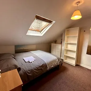 Spacious In Alloggio in famiglia