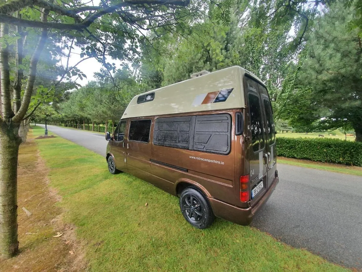 Retro Camper Hire Discover Ireland Dublin 0*,  Irland